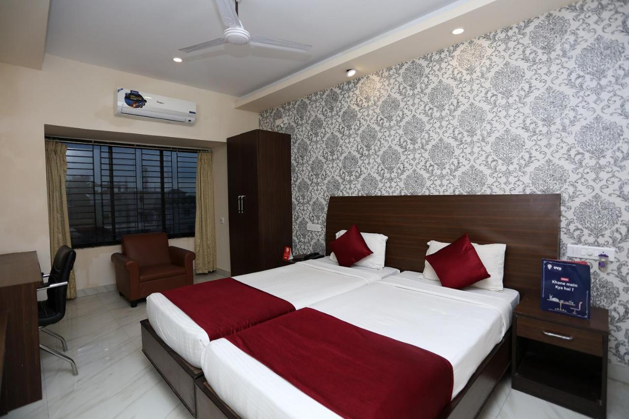 Hotel Railview Bhubaneswar Exteriör bild