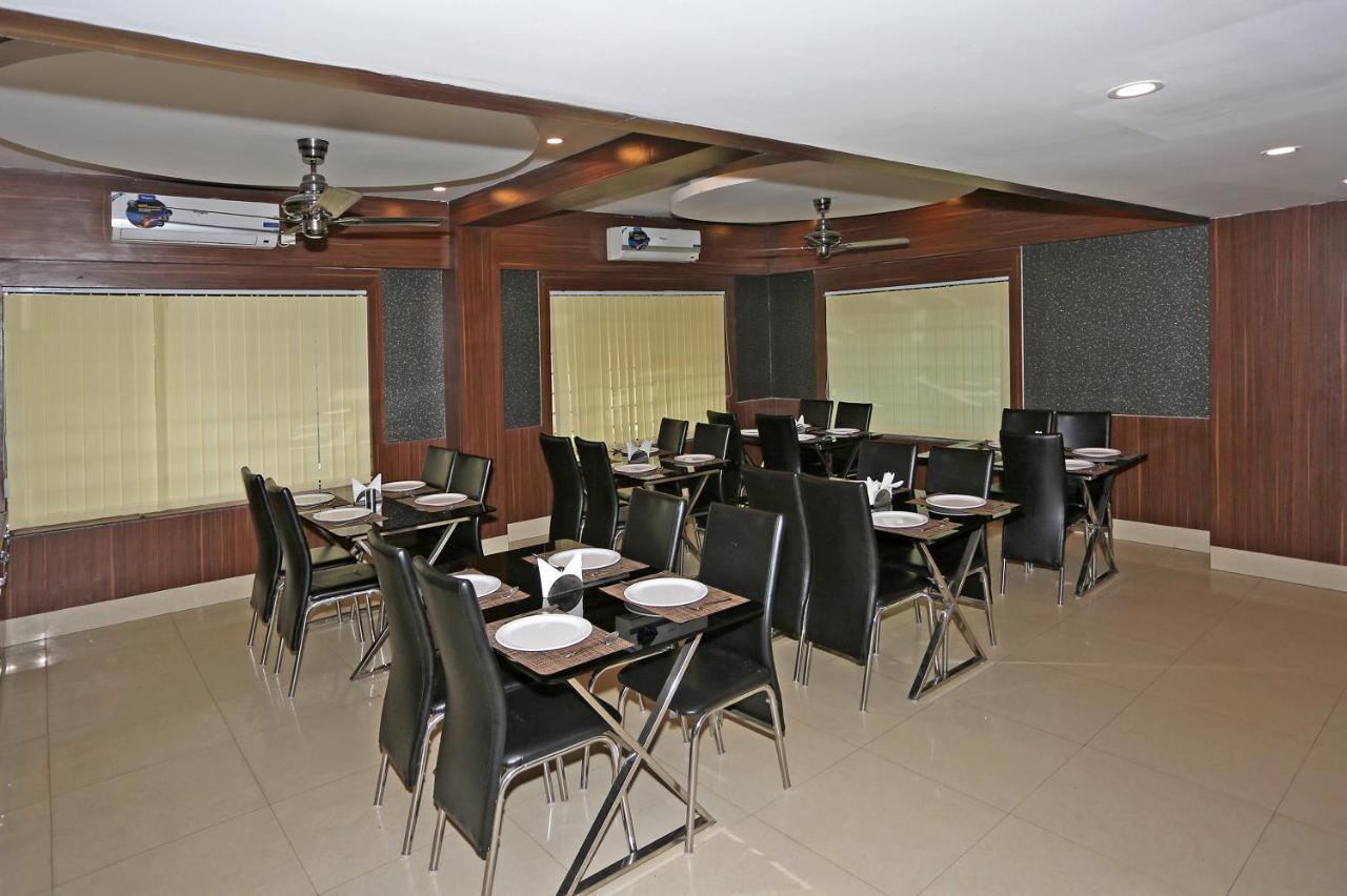 Hotel Railview Bhubaneswar Exteriör bild