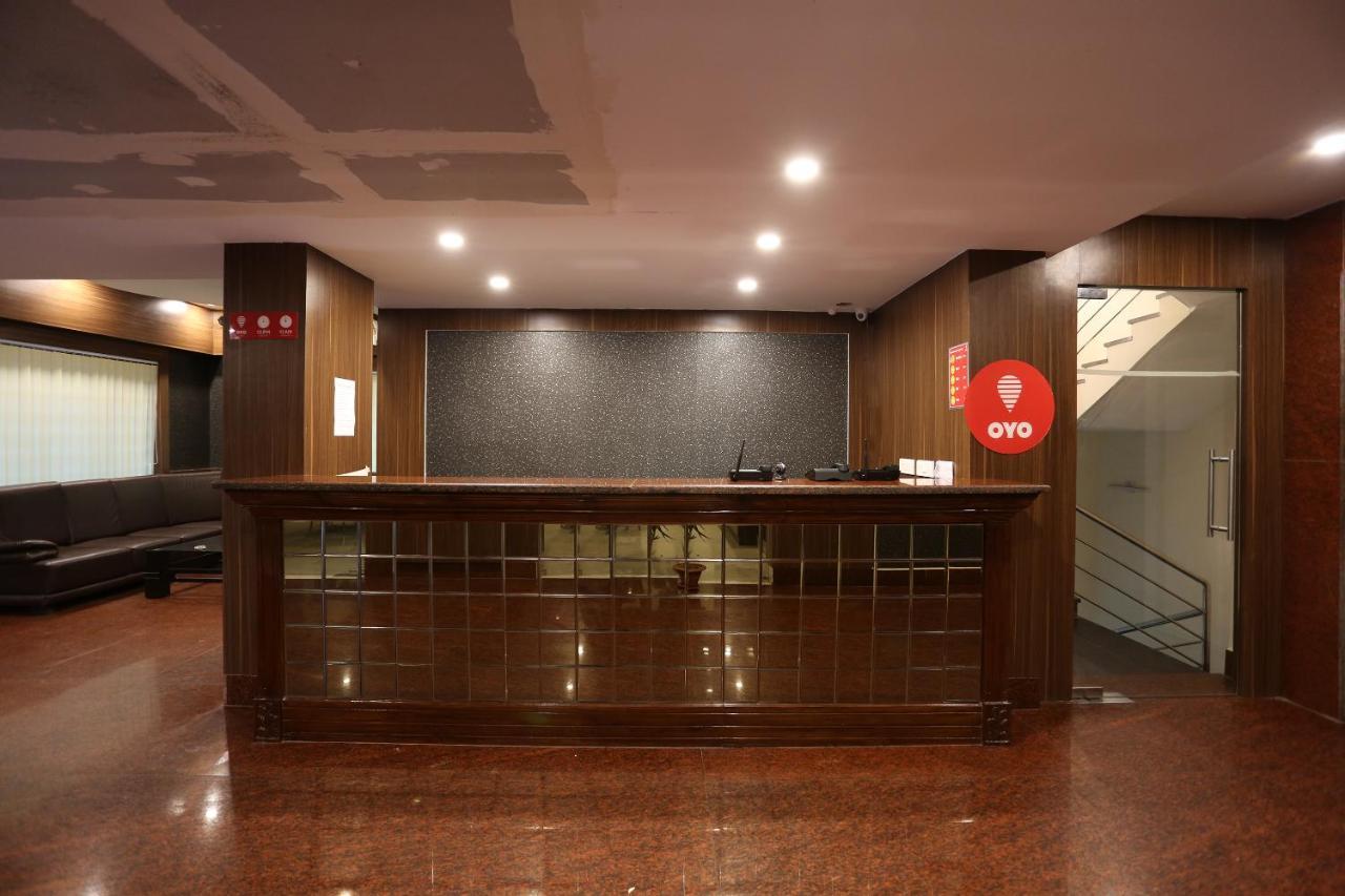 Hotel Railview Bhubaneswar Exteriör bild