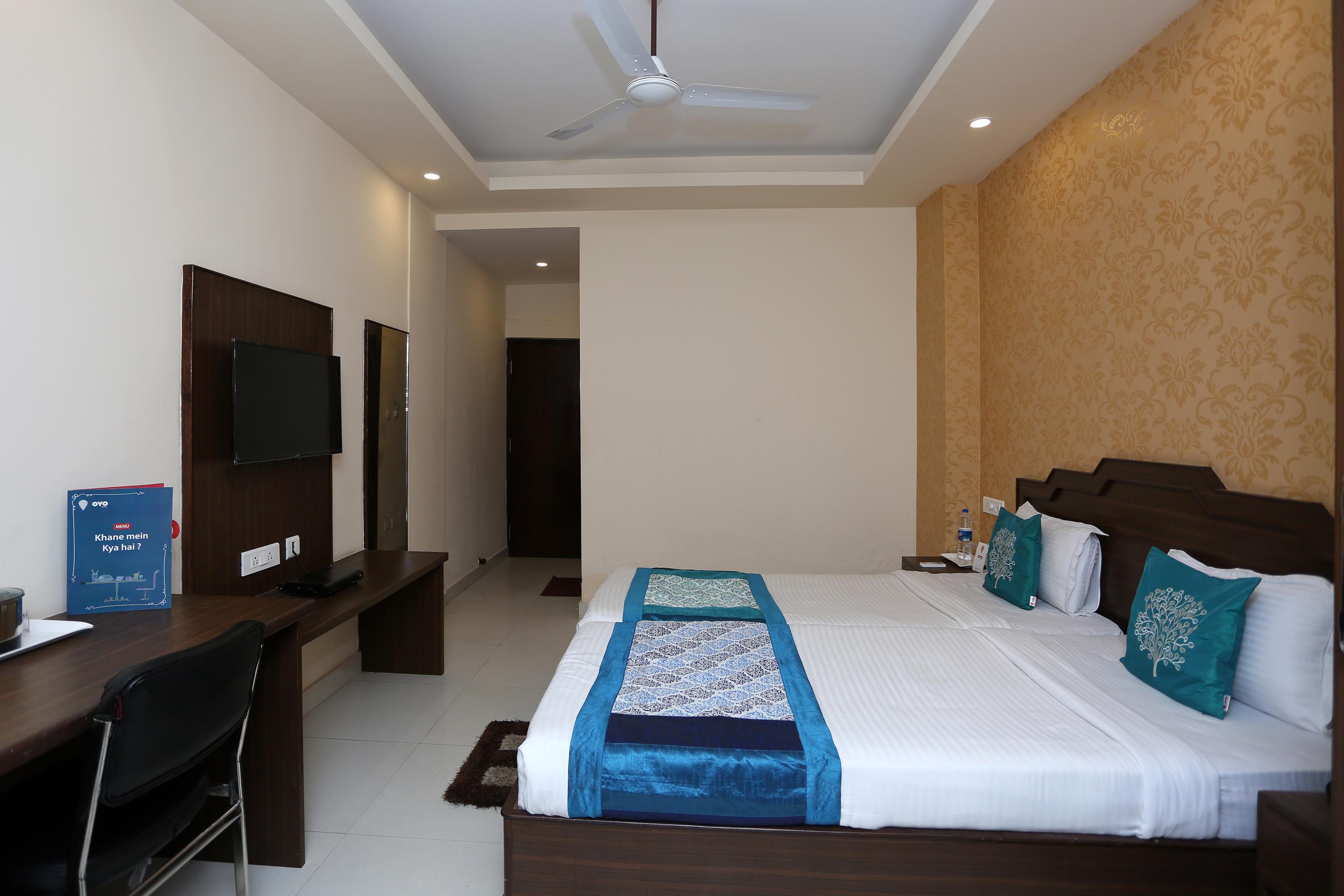 Hotel Railview Bhubaneswar Exteriör bild