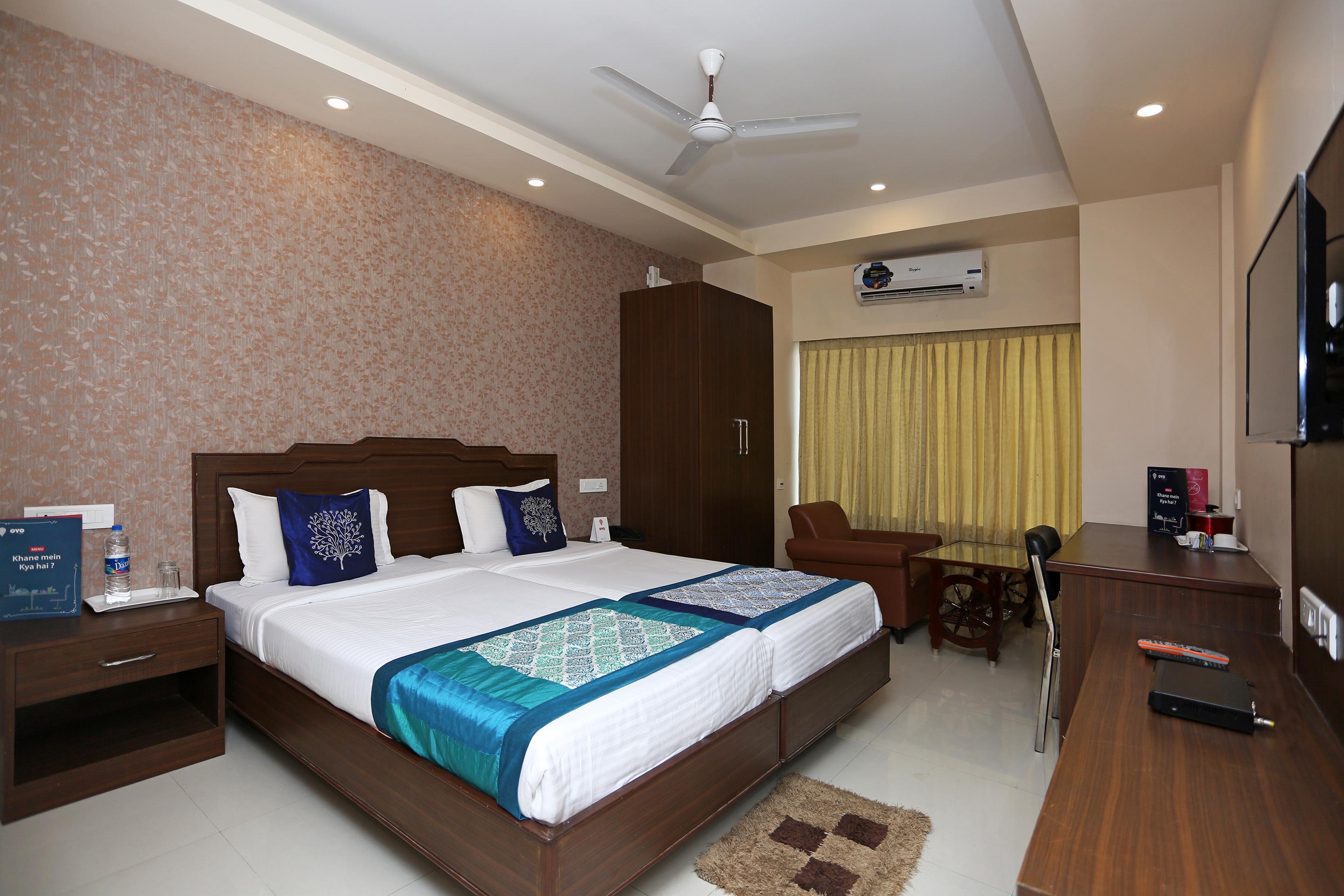 Hotel Railview Bhubaneswar Exteriör bild