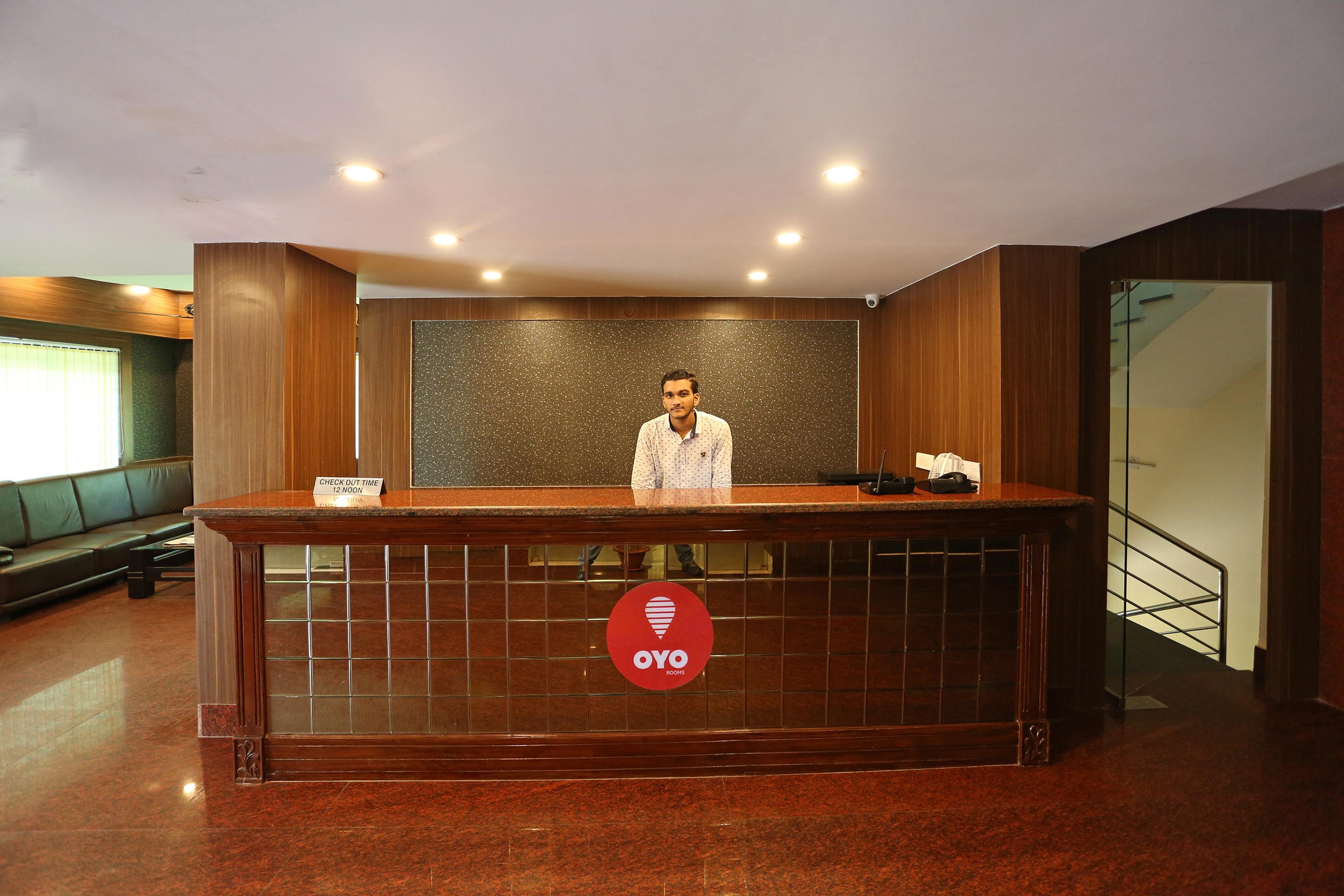 Hotel Railview Bhubaneswar Exteriör bild
