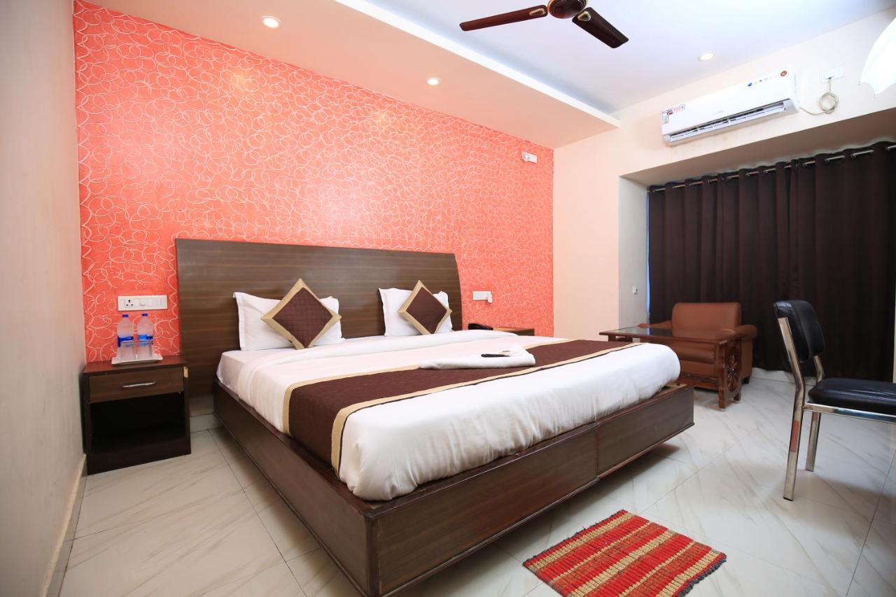 Hotel Railview Bhubaneswar Exteriör bild