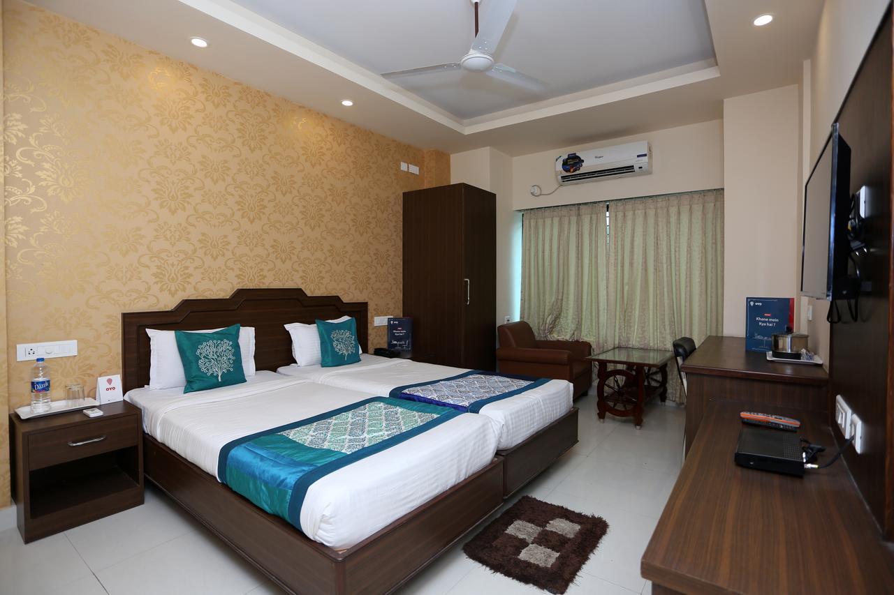 Hotel Railview Bhubaneswar Exteriör bild